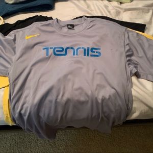 Nike Tennis dri fit men’s Large shirt